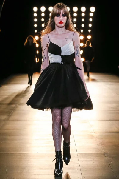 Look 33